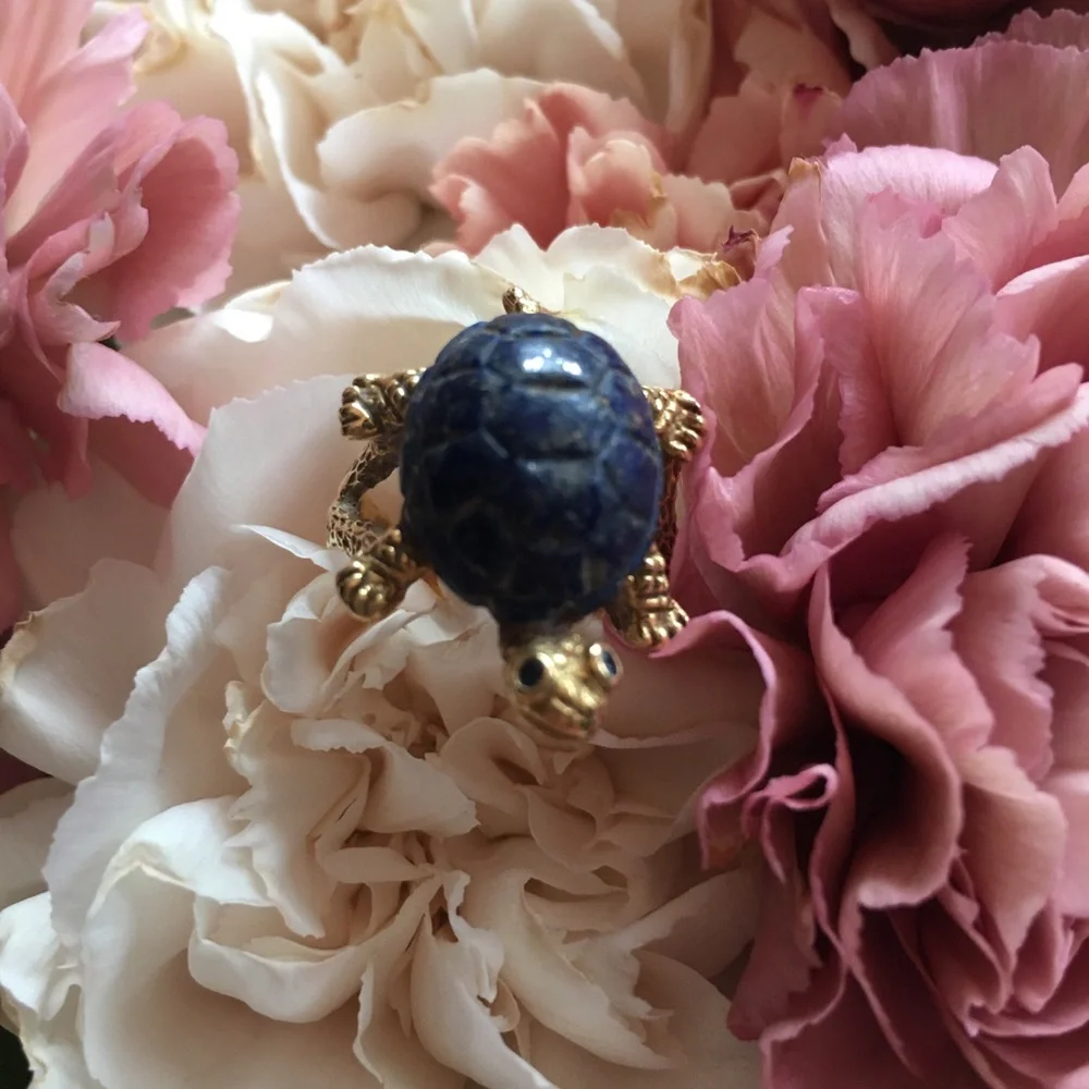 Vintage 14k Gold Turtle Ring with Blue Stone Shell